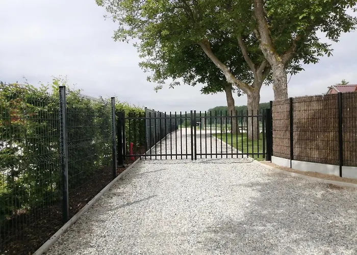 Les Ganades Au Cœur Des Pépinières * Brunehaut